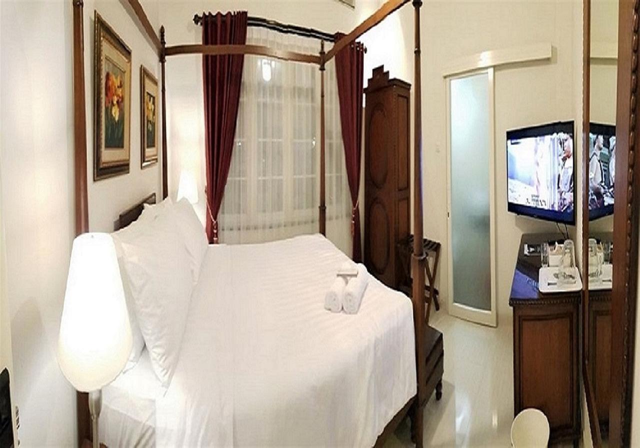 Hotel Front One Boutique Baluran Malang Esterno foto