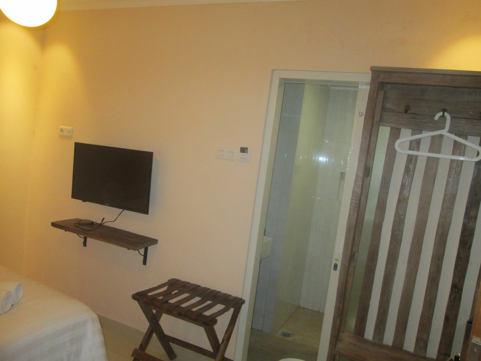Hotel Front One Boutique Baluran Malang Esterno foto