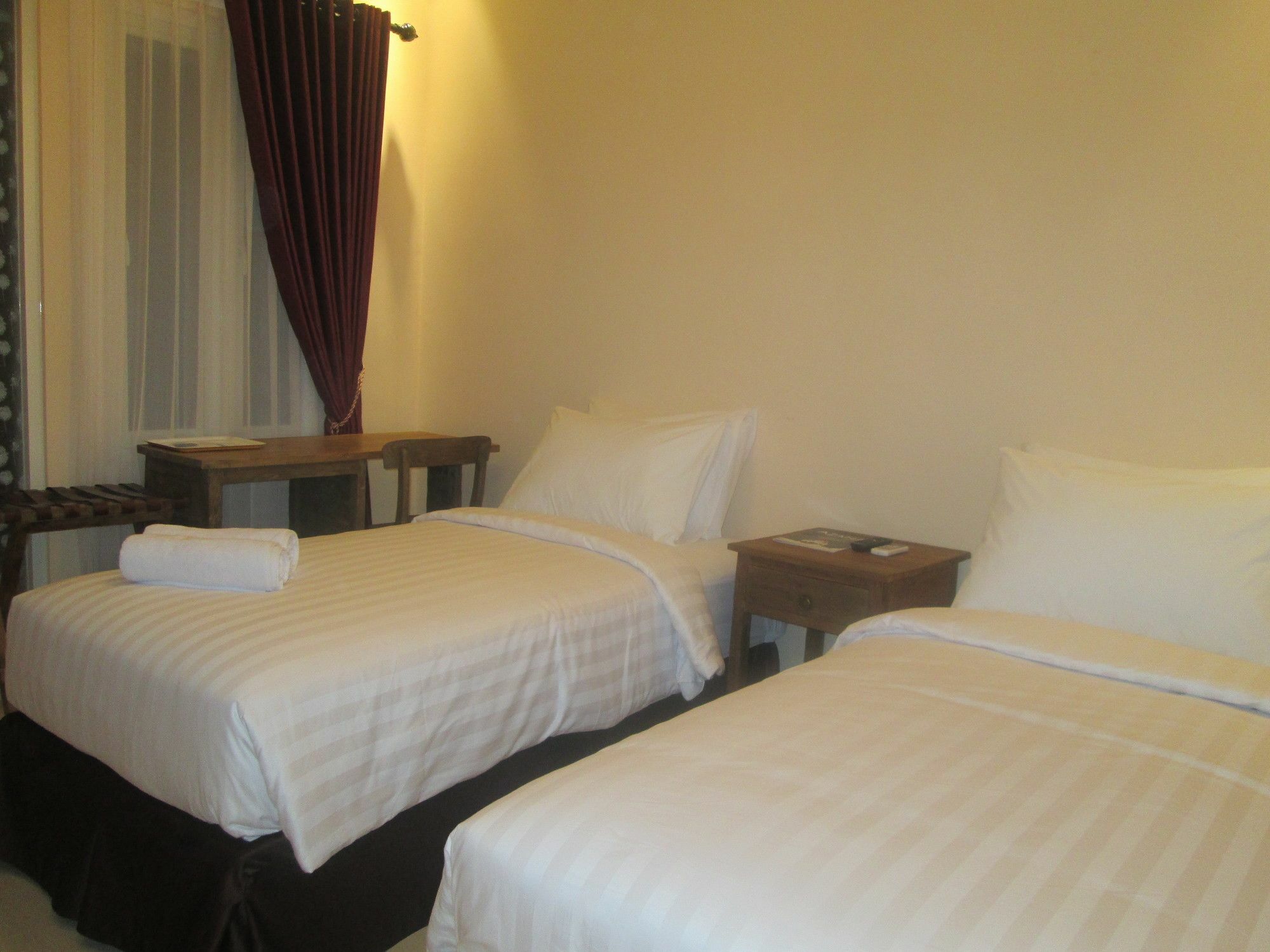 Hotel Front One Boutique Baluran Malang Esterno foto